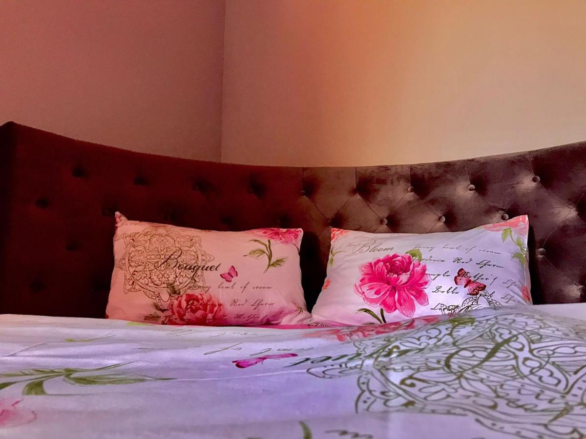 Sweet Pink By Miro Apartment Sinaia Exterior photo